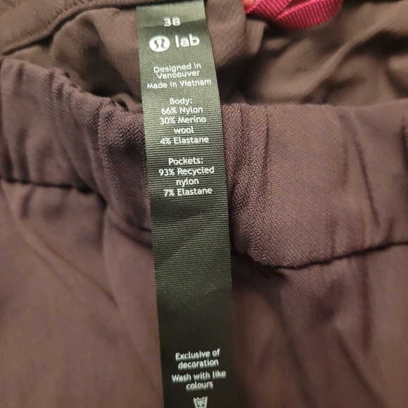 LULULEMON LAB Pants Size 38 - Picture 3 of 3